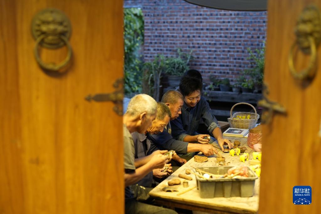 晓风棋牌游戏